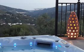 Casa Roble B&B